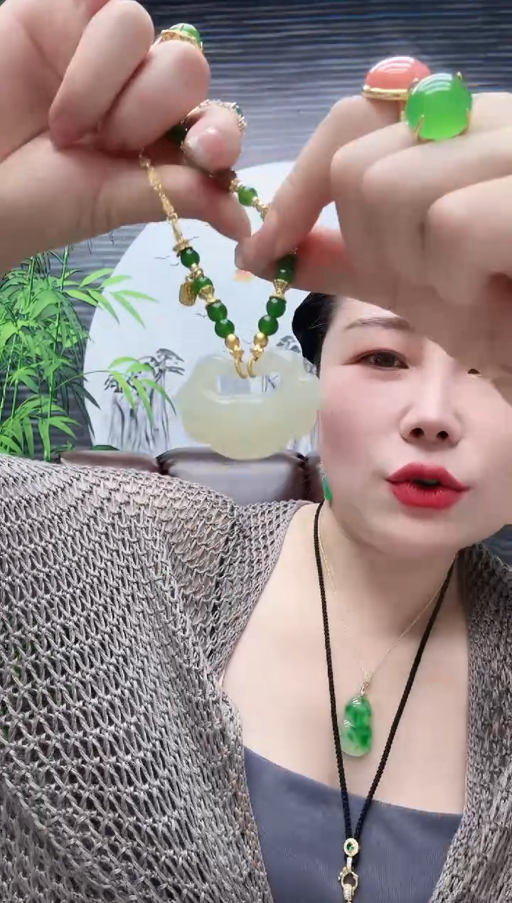 高货如意祥云锁吊坠