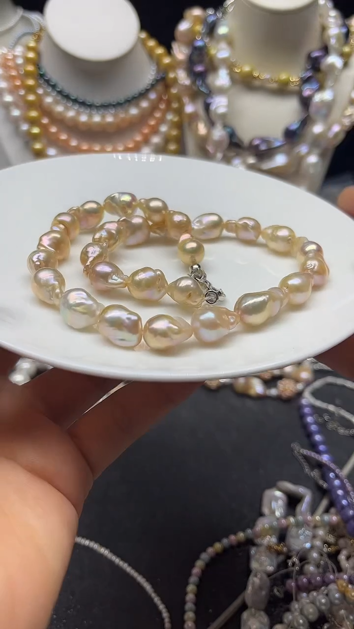 颈饰未镶嵌淡水珍珠多人