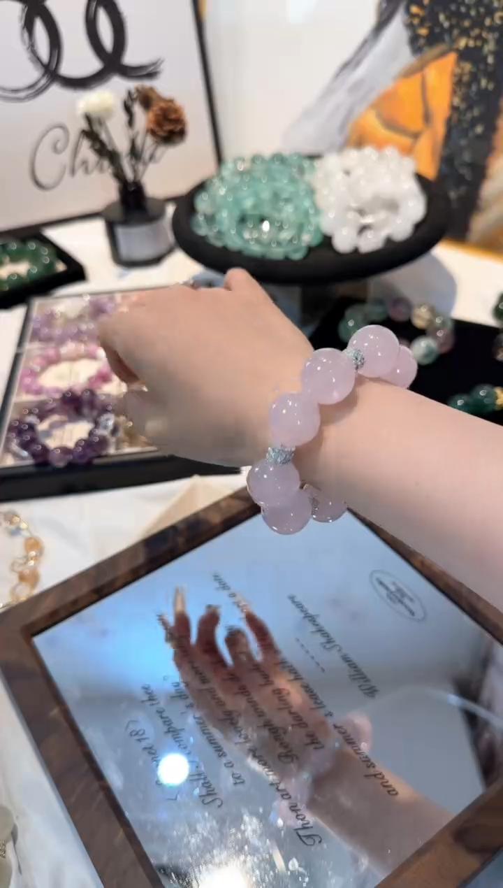 水晶手串未镶嵌18mm 马粉