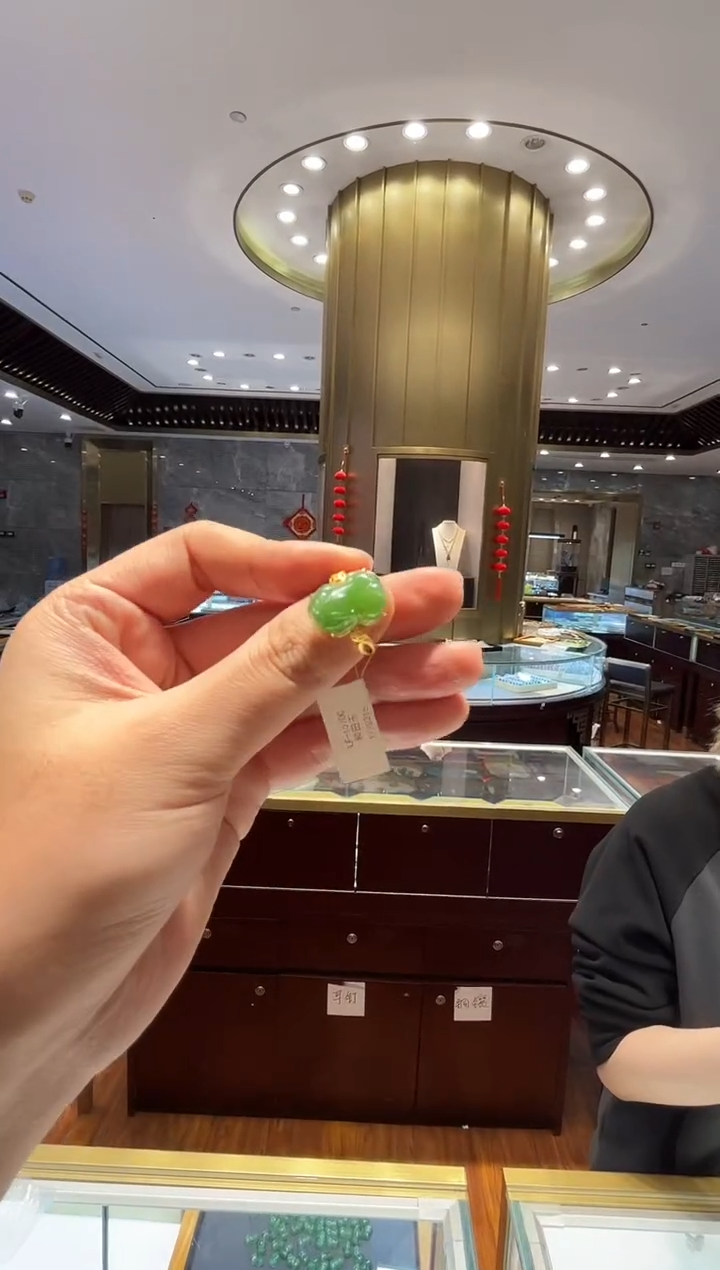 【闪购商品】和田玉戒指18K金镶嵌SH280 多样性发其一