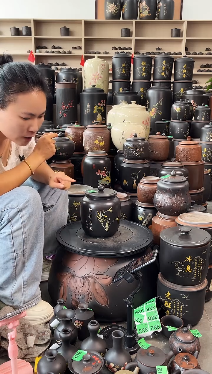 罐瑕疵茶叶罐   彩填冬瓜   343