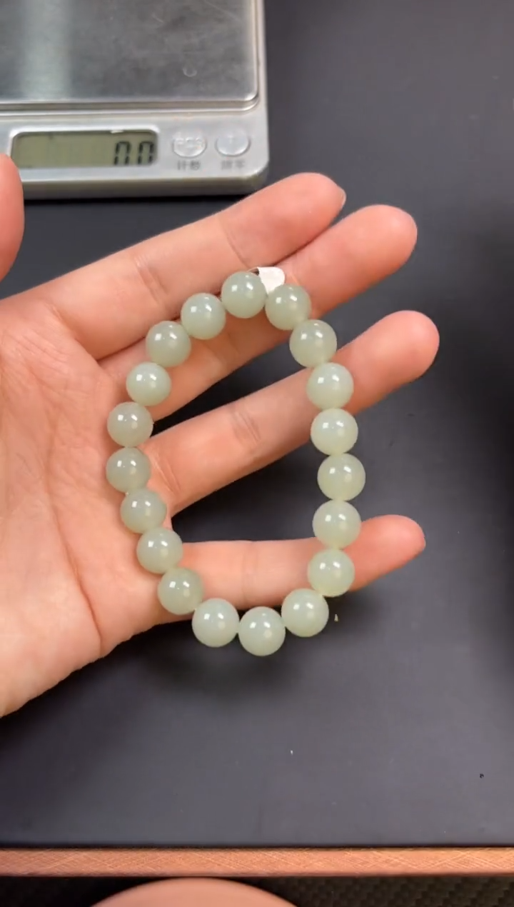 【闪购商品】和田玉手串未镶嵌且末微色差近矿卡10