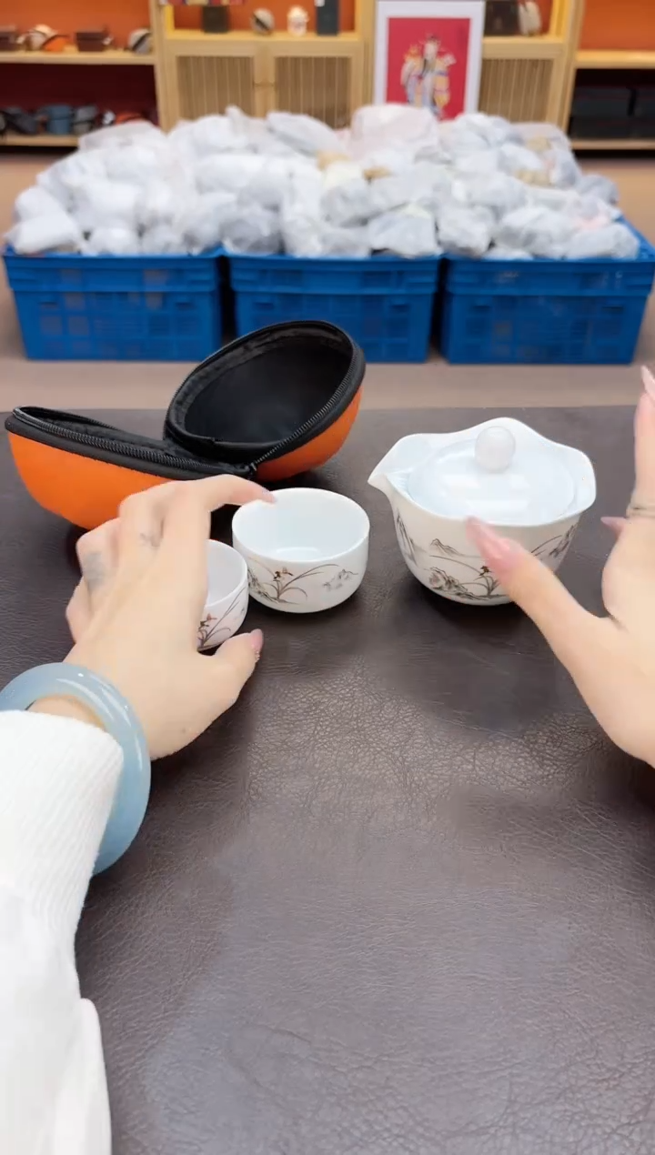 【闪购商品】摆件瓷SC1111111111111