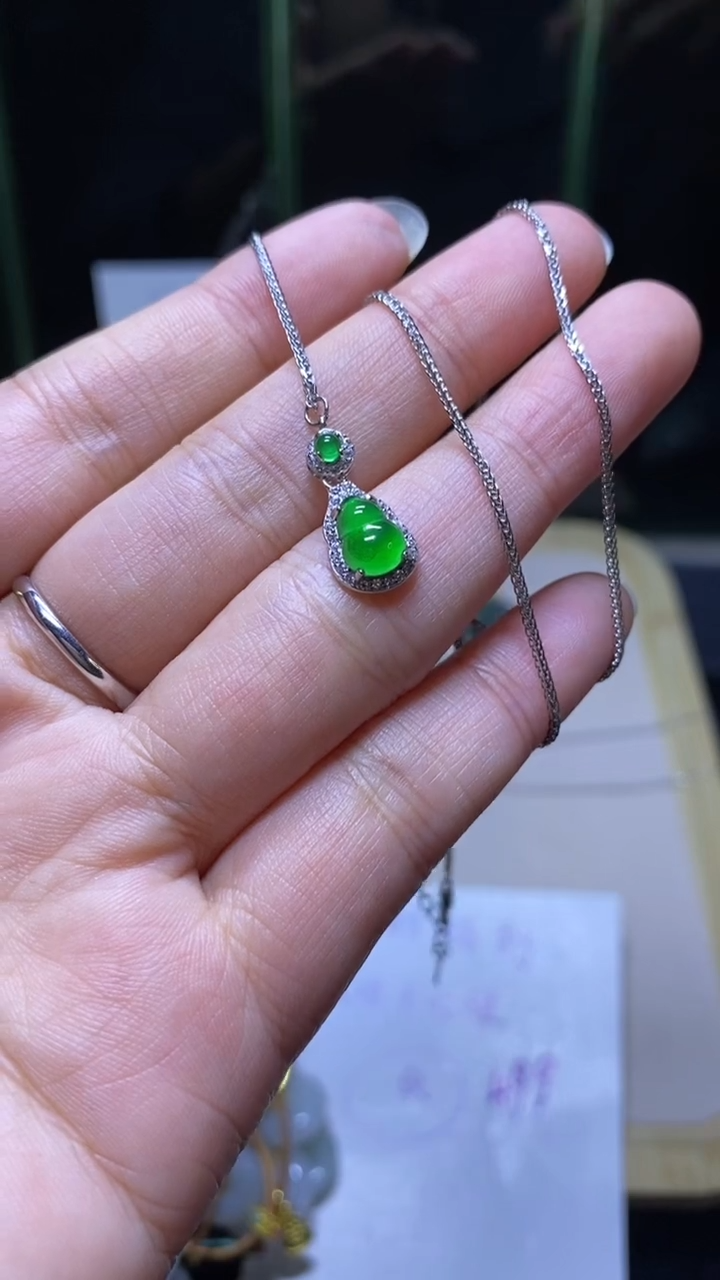 颈饰银S925镶嵌翡翠翡翠