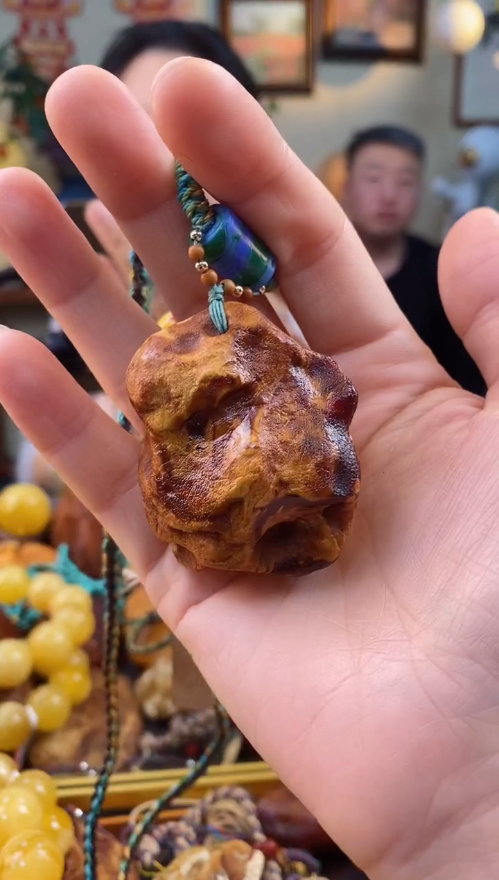 【闪购商品】琥珀颈饰未镶嵌吊坠