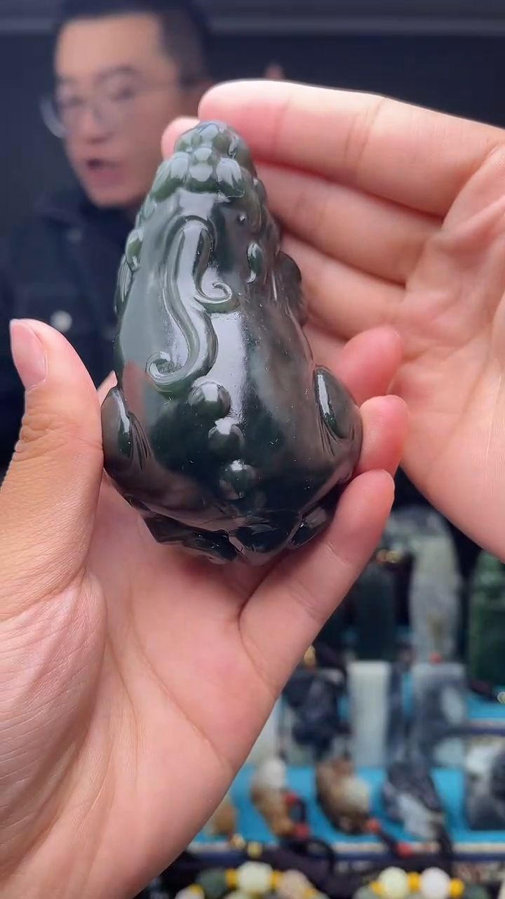 未镶嵌和田玉挂件1