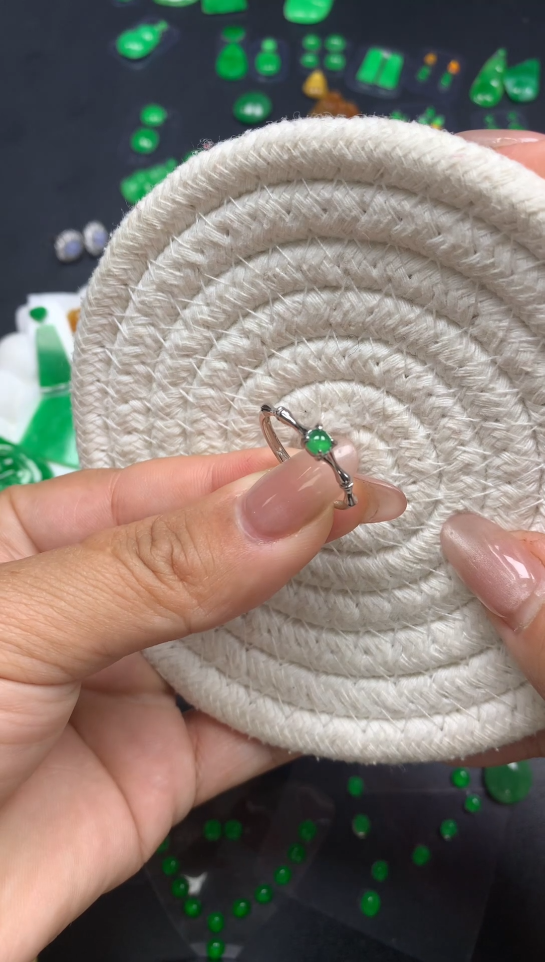 【闪购商品】翡翠戒指足银镶嵌     