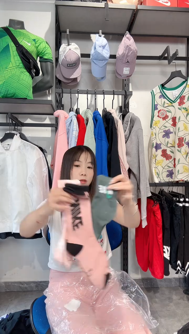 1520 编码 瑕疵款直播间过款为准 尺码35-39