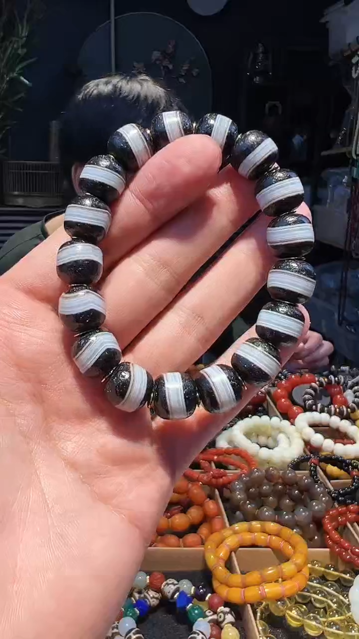 【闪购商品】玛瑙/玉髓手串未镶嵌单圈