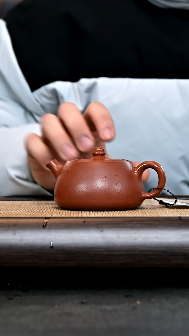 【闪购商品】紫砂茶壶JH12131明式井栏 40目红降坡