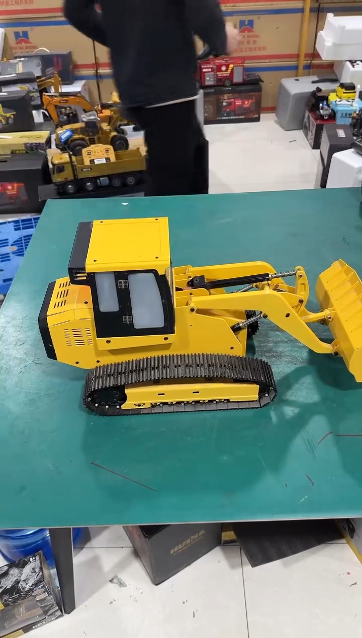 预售全新定制版丝杆装载机{要等7天左右}