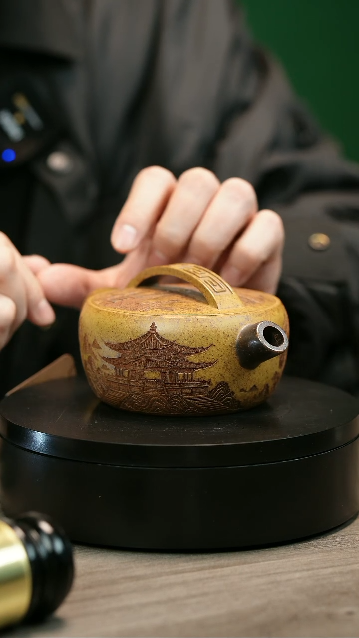 茶壶紫砂山****攀H2460李三妹段泥龙腾四海一片瓦