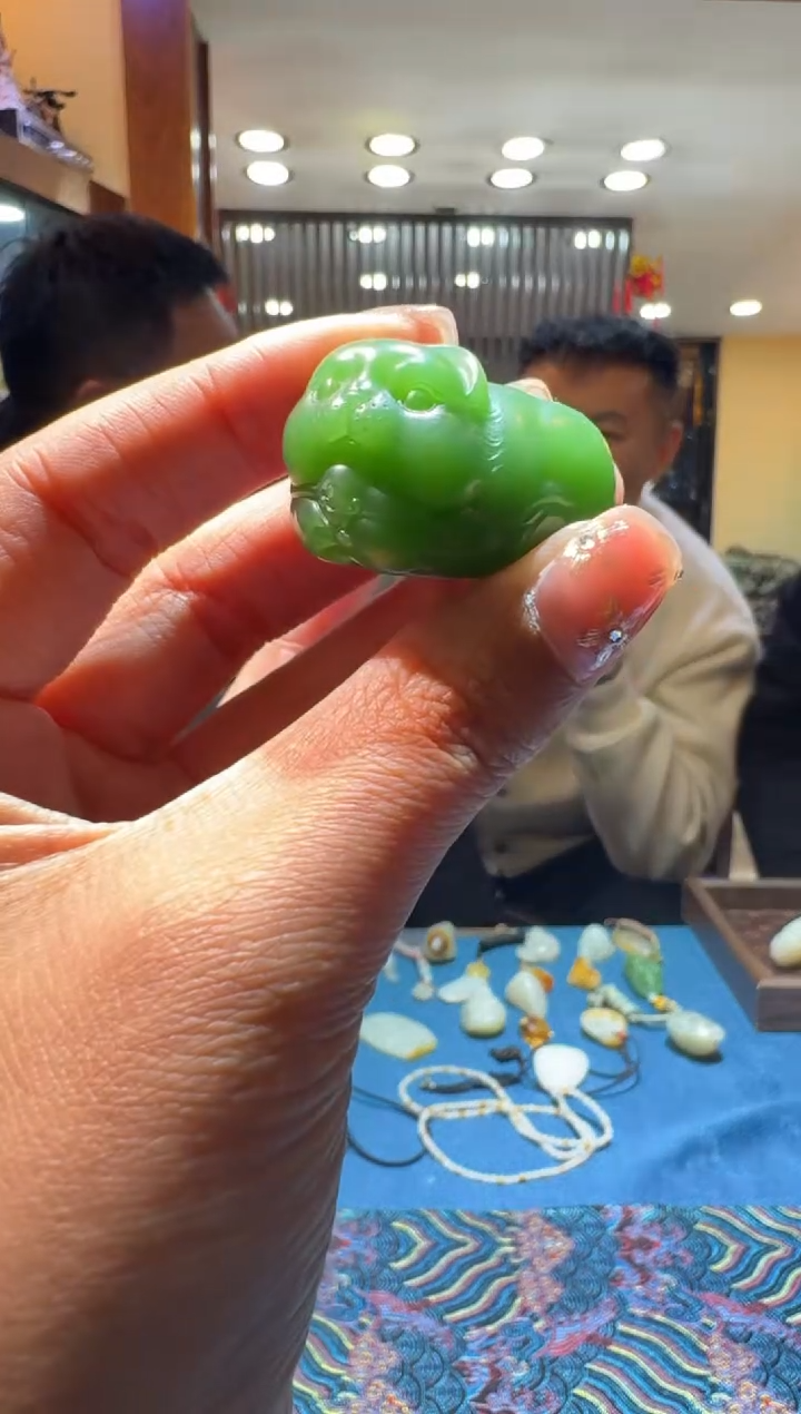 【闪购商品】和田玉67未镶嵌1.15谢大师