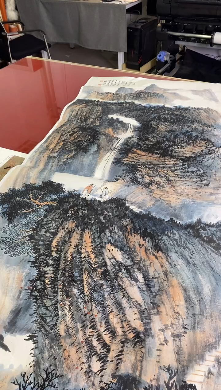 张大千  仿石溪燕山图  左下角褶皱