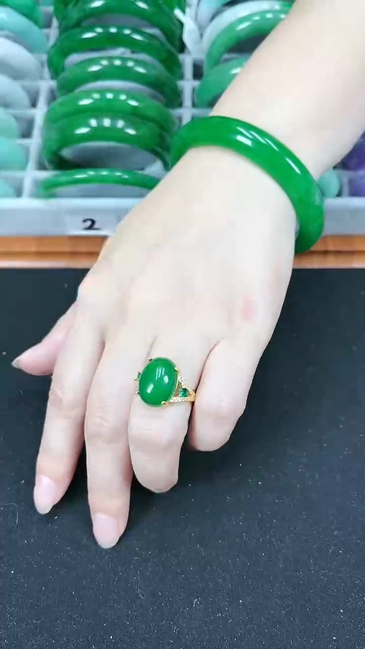 【闪购商品】翡翠戒指未镶嵌s64 冰阳绿鸽子蛋戒指