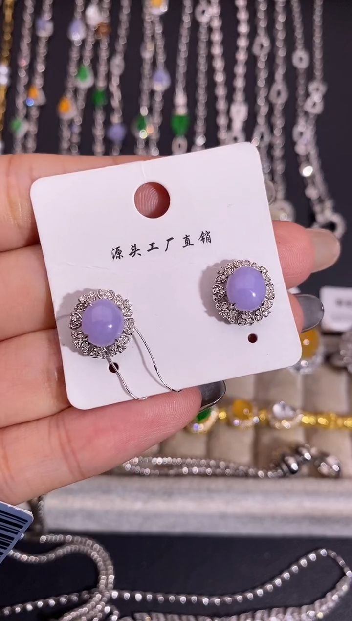 18K金镶嵌翡翠耳饰耳饰