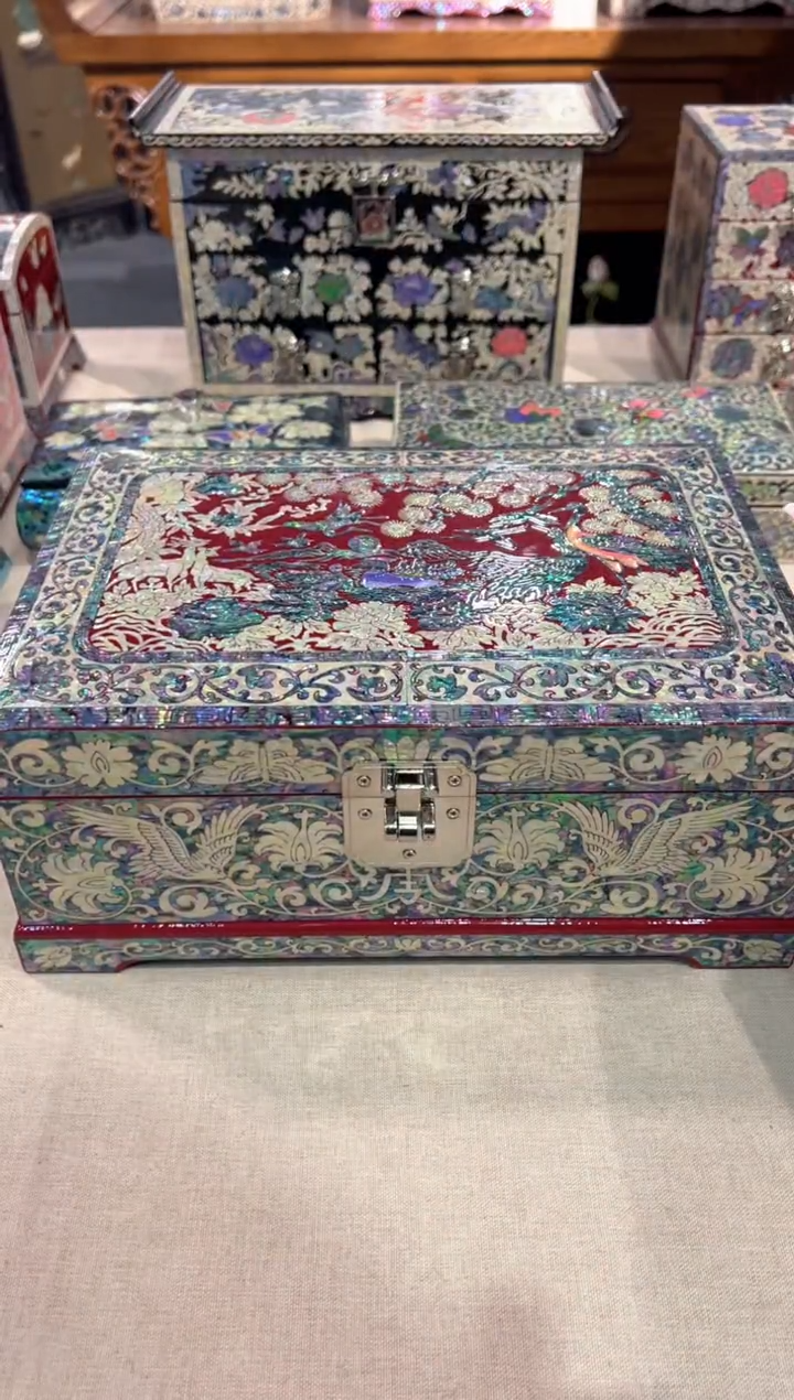 【闪购商品】鱼锁全贝底·弘贝雅螺钿漆器文化馆