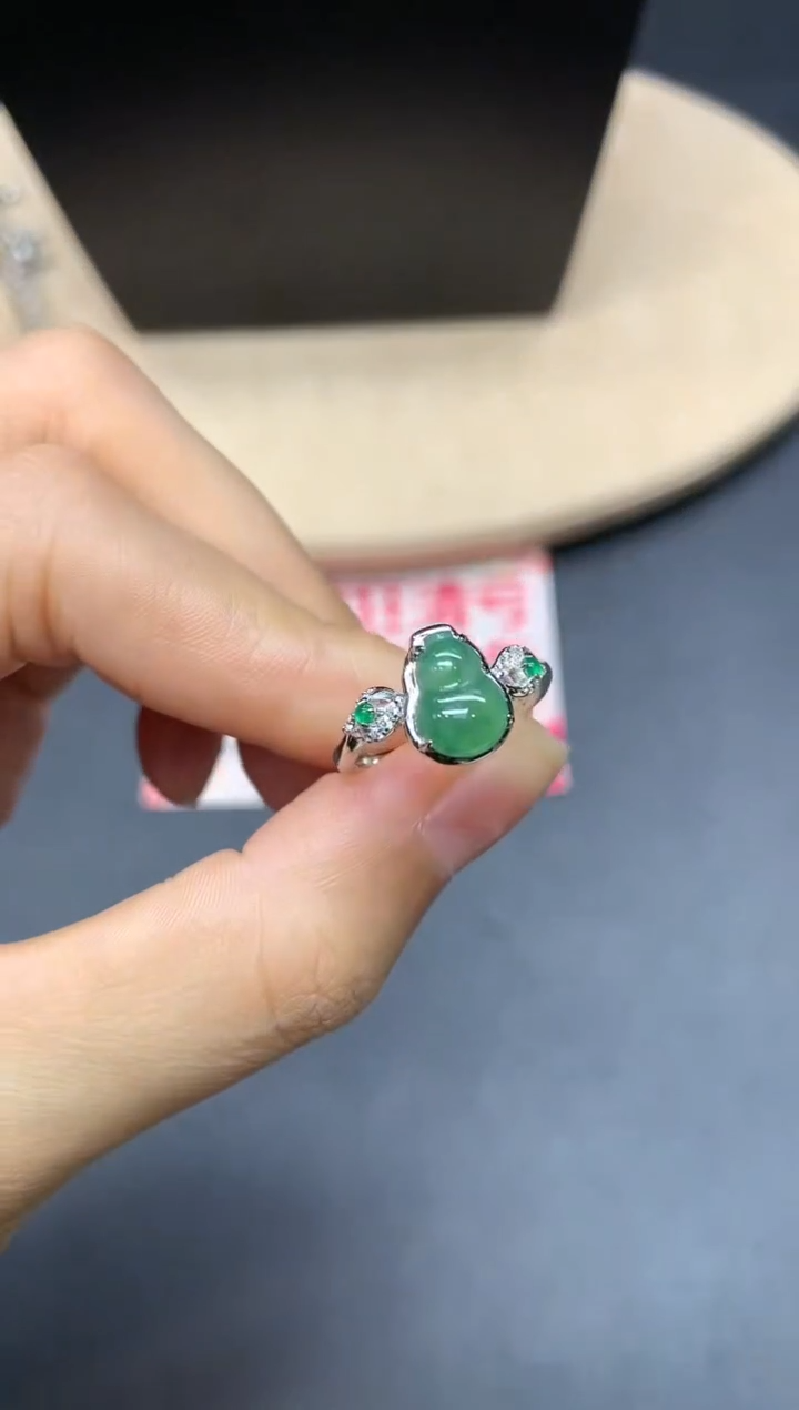 【闪购商品】翡翠戒指银S925镶嵌葫芦【多样性发其一】
