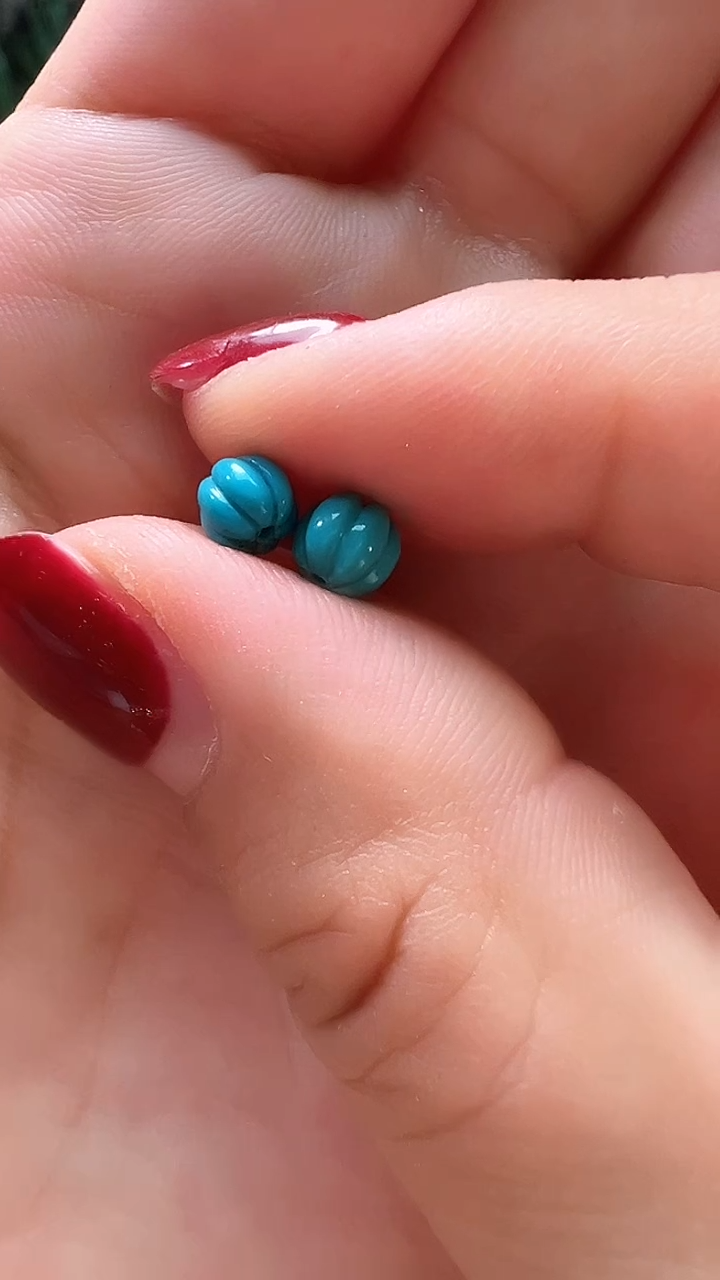 未镶嵌绿松石南瓜子玉化料高瓷高色5+一对