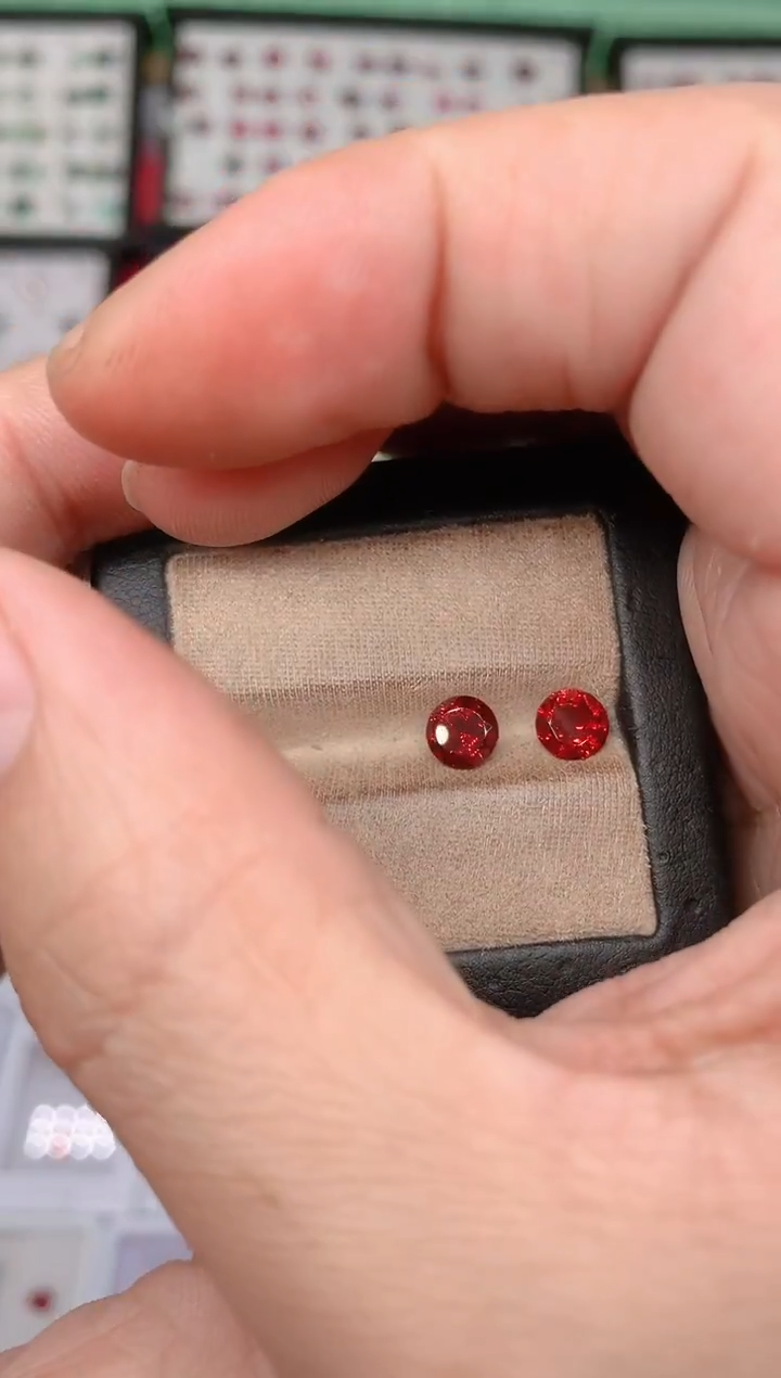 未镶嵌裸石石榴石2.1ct