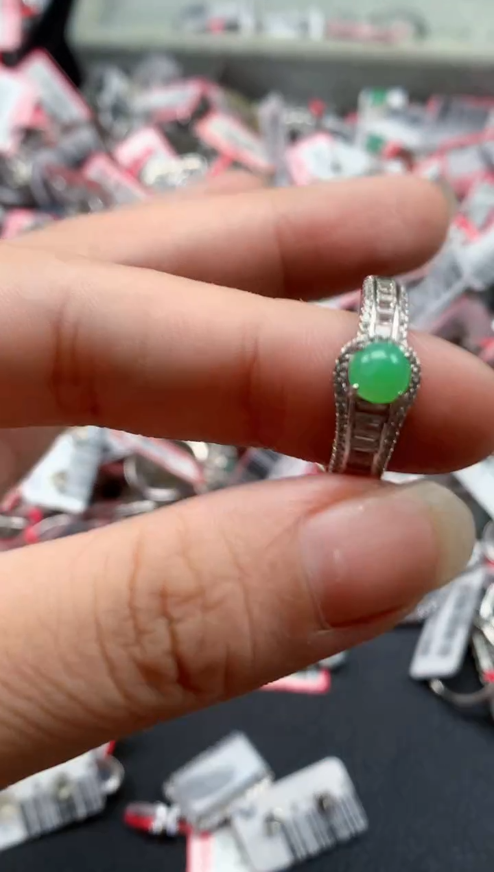 银S925镶嵌戒指翡翠天然A货缅甸翡翠