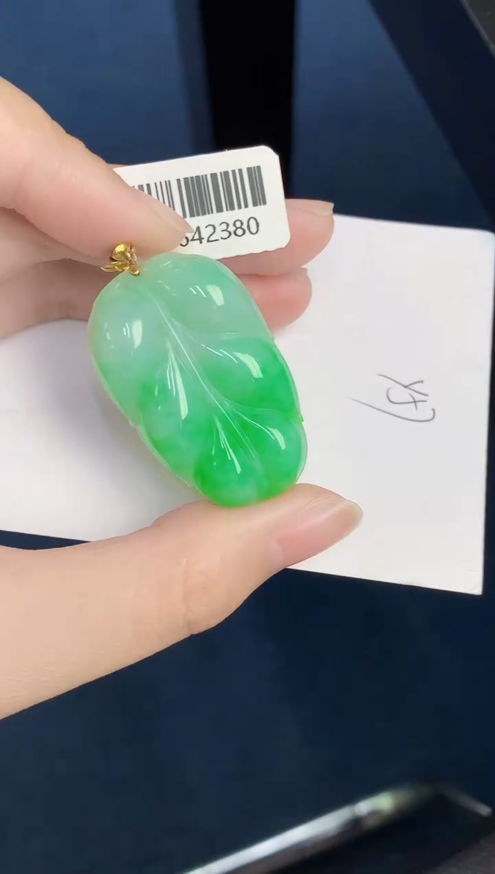 【闪购商品】翡翠颈饰18K金镶嵌000000000