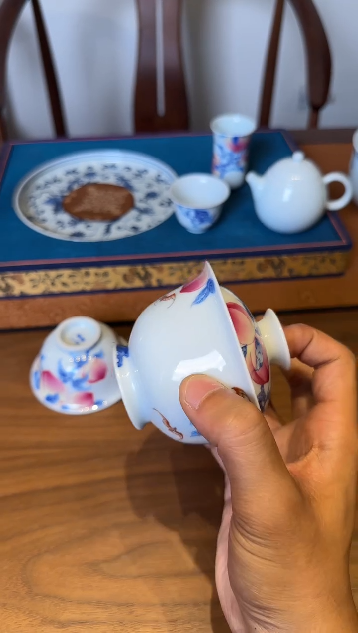 景**照一儒堂 青花加彩寿桃盖碗