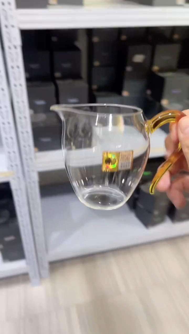 【闪购商品】小翊口浅黄色。。。