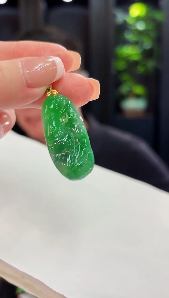 颈饰18K金镶嵌翡翠缅料A货/支持复检/一件