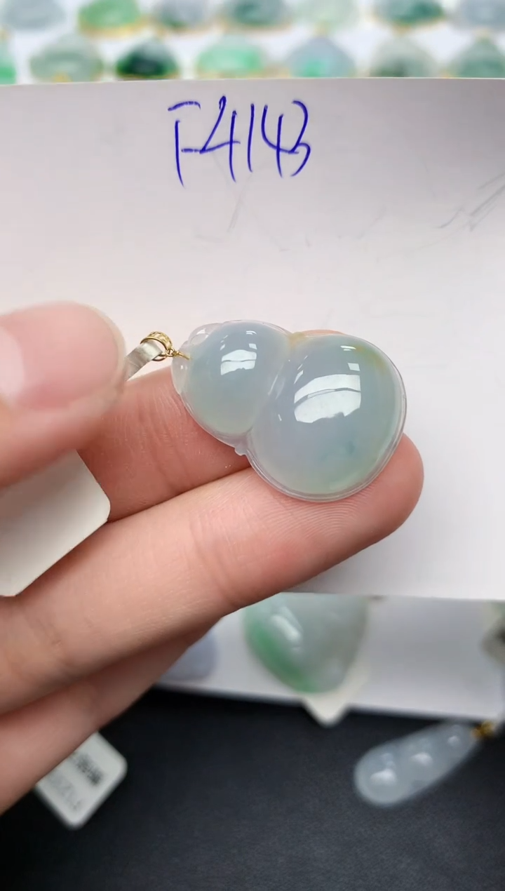 颈饰18K金镶嵌翡翠天然缅甸A货翡翠百元以上9元证书费自理