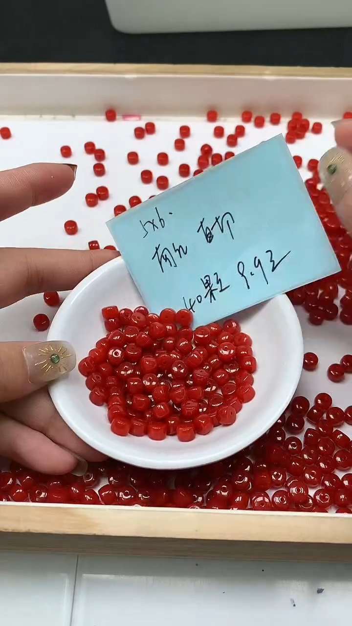 未镶嵌散珠南红玛瑙A1935 柿子南红5*6mm40颗9.9元