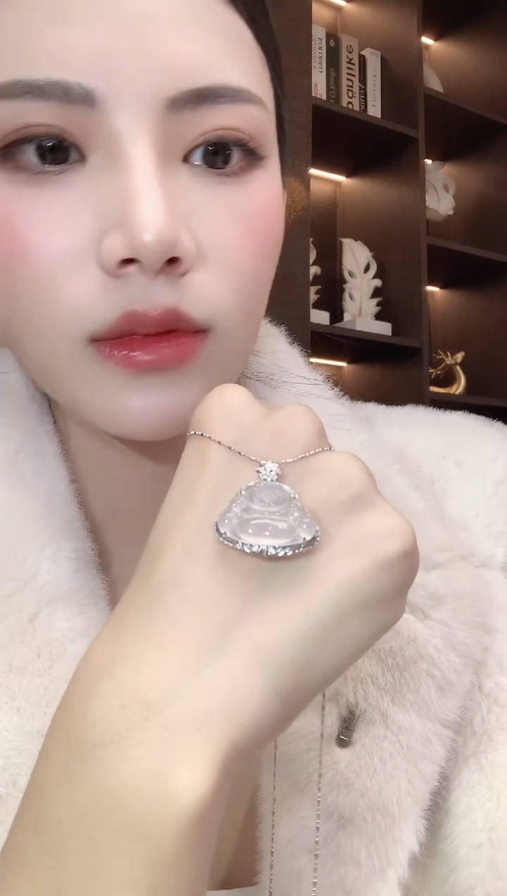 吊坠(不含链)18K金镶嵌翡翠A25 多样性发一件