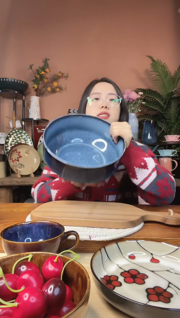 陶瓷9.5英寸蓝色大汤碗 微瑕疵