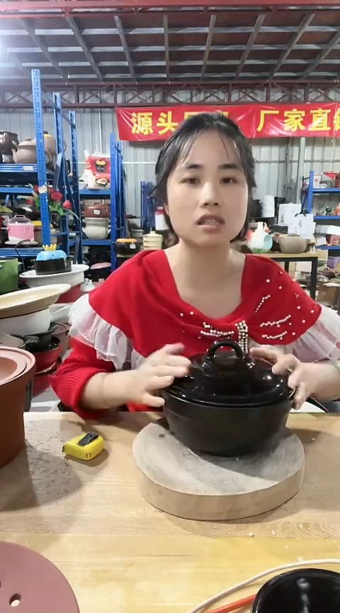 陶01瑕疵黑色砂锅碗带盖