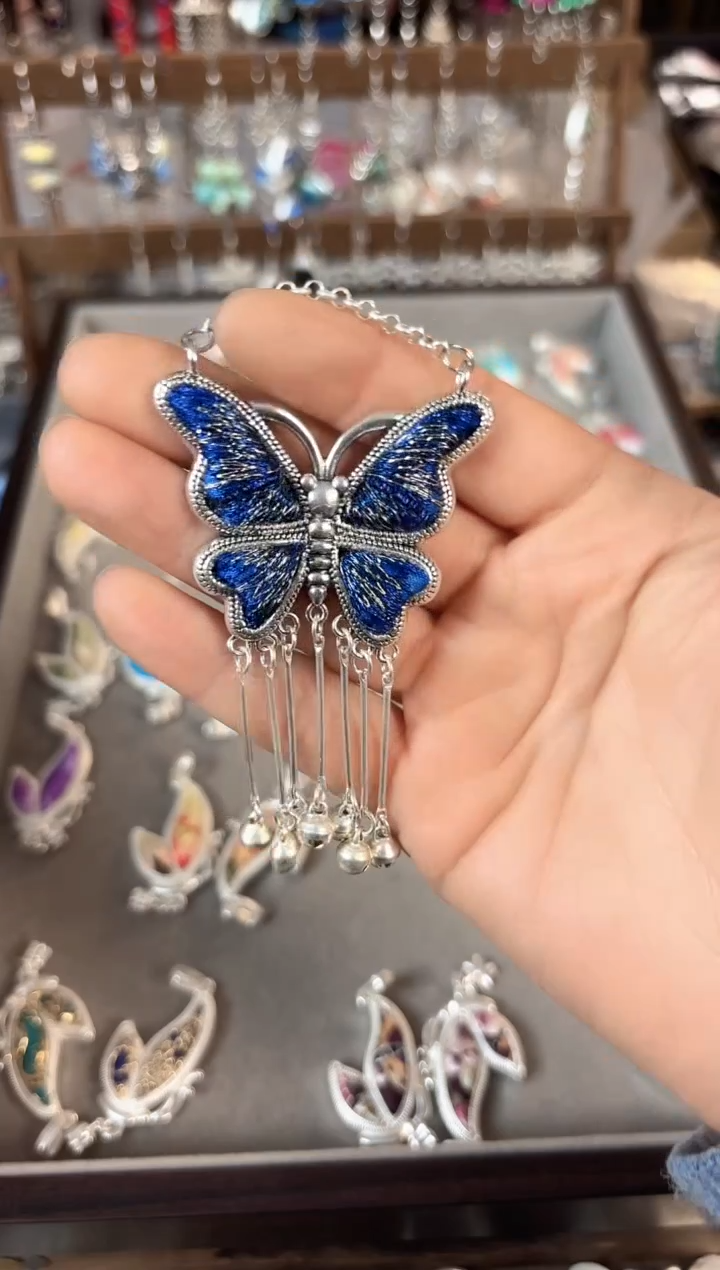 彩云南阁非遗老绣苗银饰品201