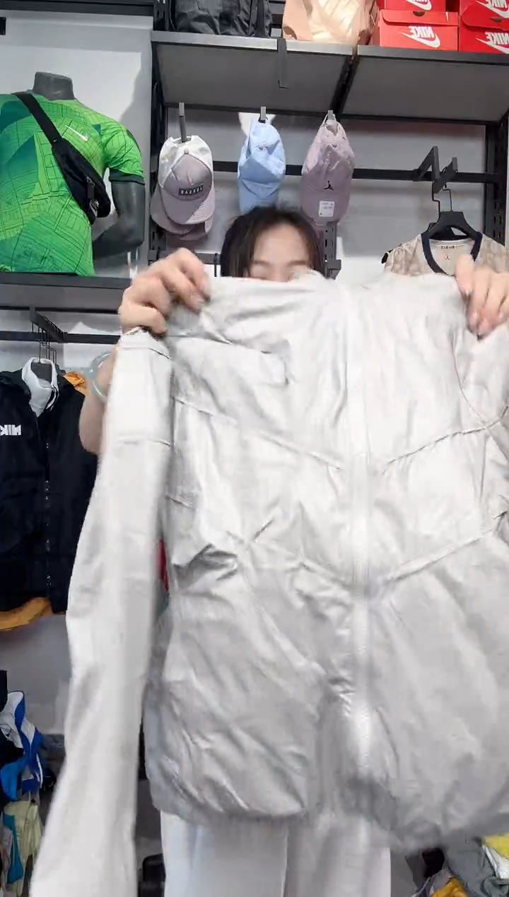 1376   编码 瑕疵款直播间过款为准 尺码M