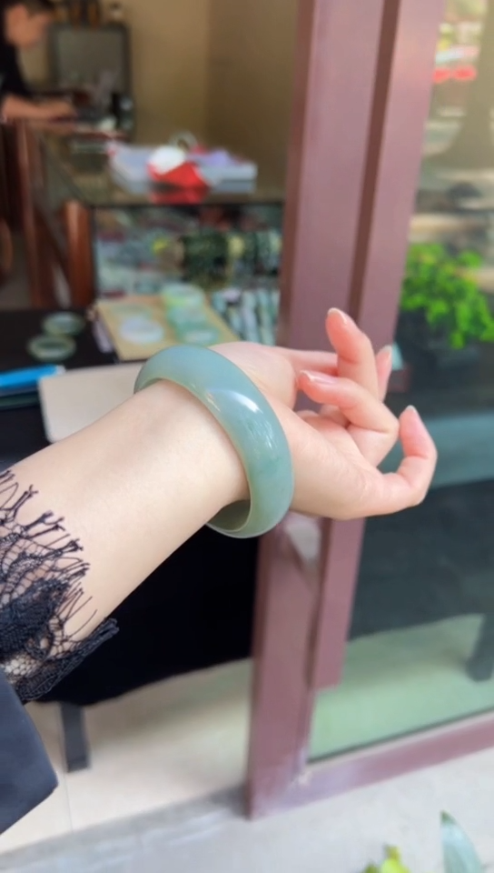 【闪购商品】翡翠手镯未镶嵌翡翠手镯48小时鉴赏期
