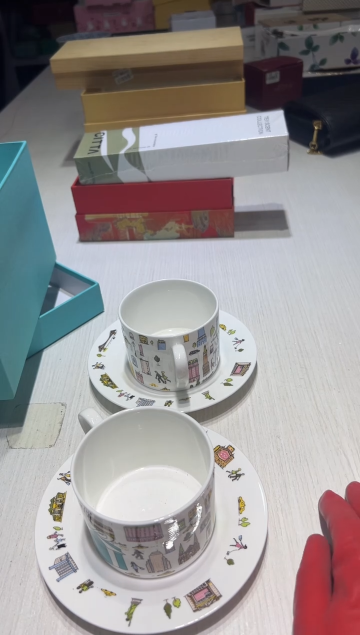 瓷片五折小店全场放漏@@1