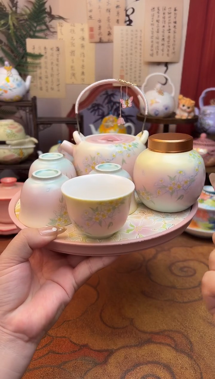 孤品茶具就一件，拼拼手速去拍