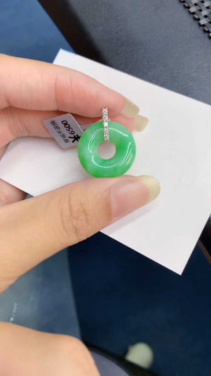 【闪购商品】翡翠颈饰18K金镶嵌000000008