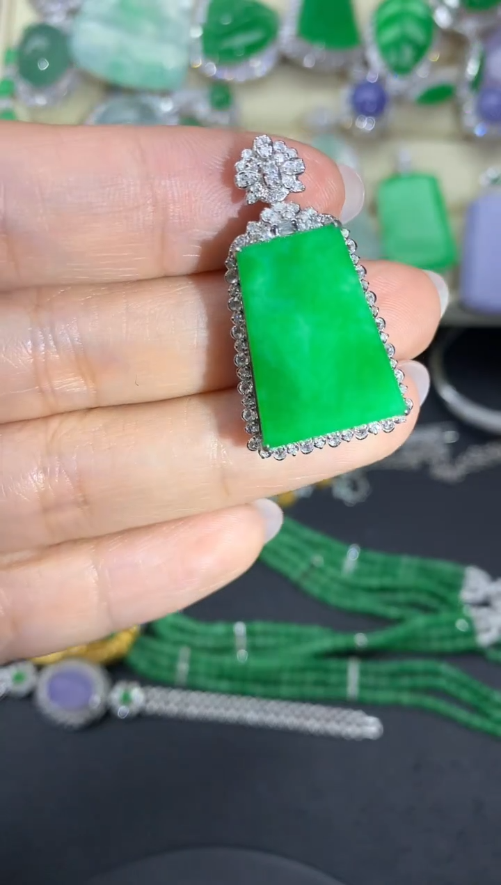 【闪购商品】翡翠颈饰18K金镶嵌512-中国好珍宝