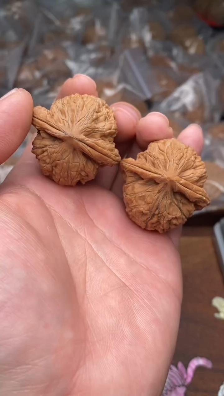 【闪购商品】文玩核桃把件G20号38尺玄武