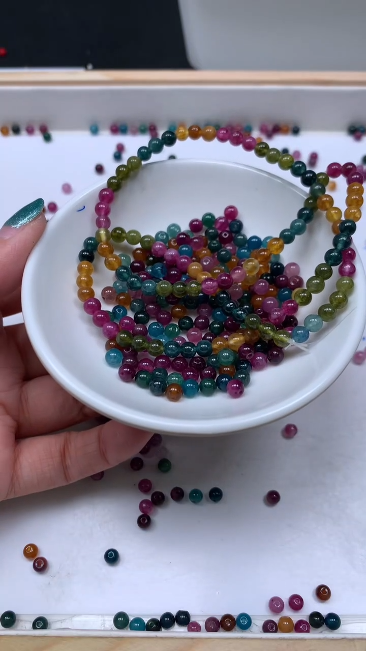 未镶嵌散珠碧玺D100 彩碧玺4mm100个8.8元