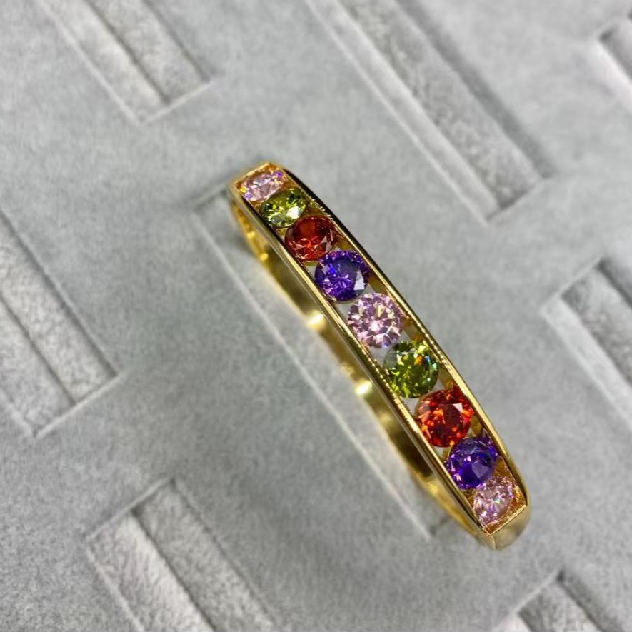 炫璨高奢 时尚轻奢多彩手镯豪镶重工