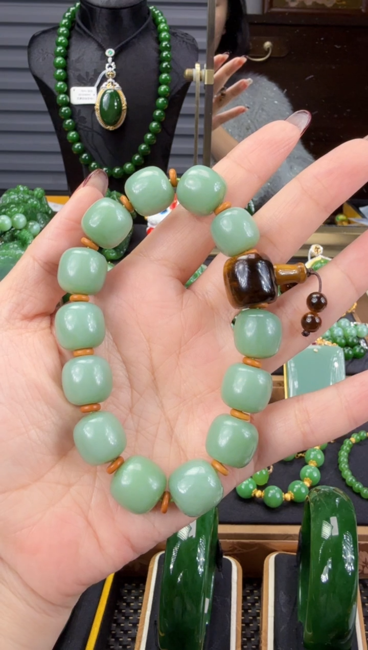 【闪购商品】和田玉（碧玉）手串未镶嵌  