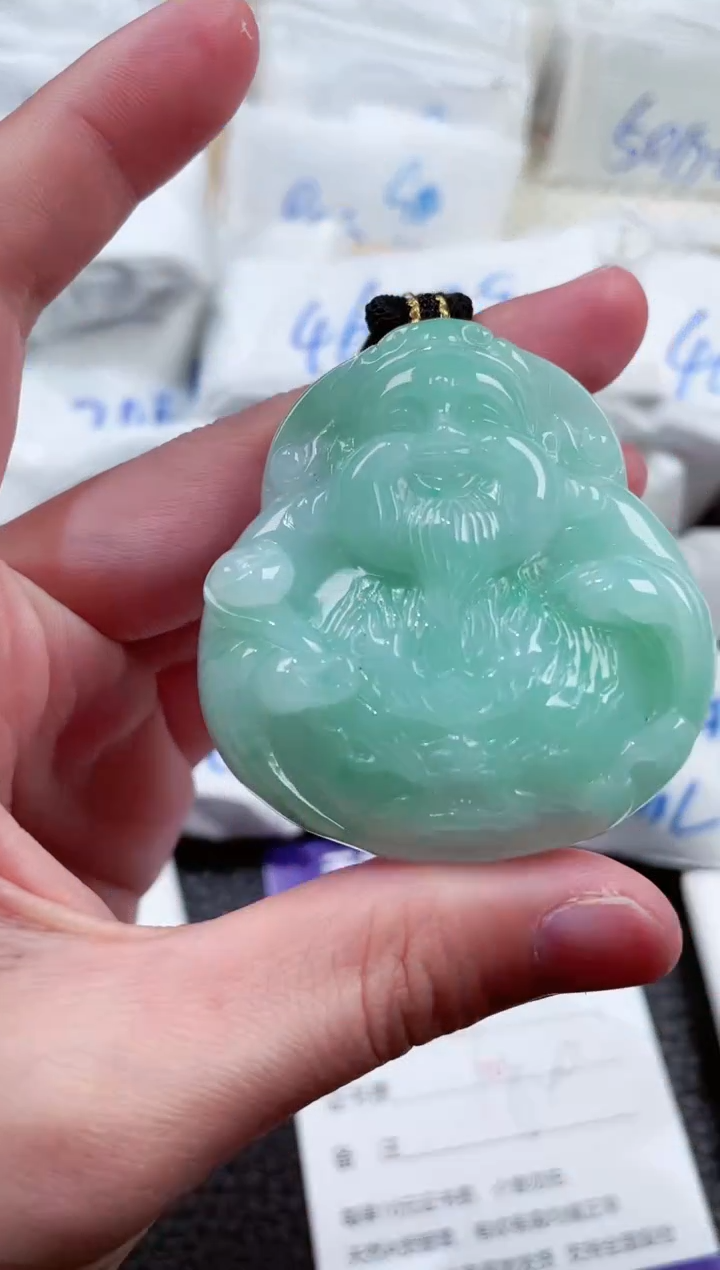 【闪购商品】翡翠颈饰未镶嵌00001019