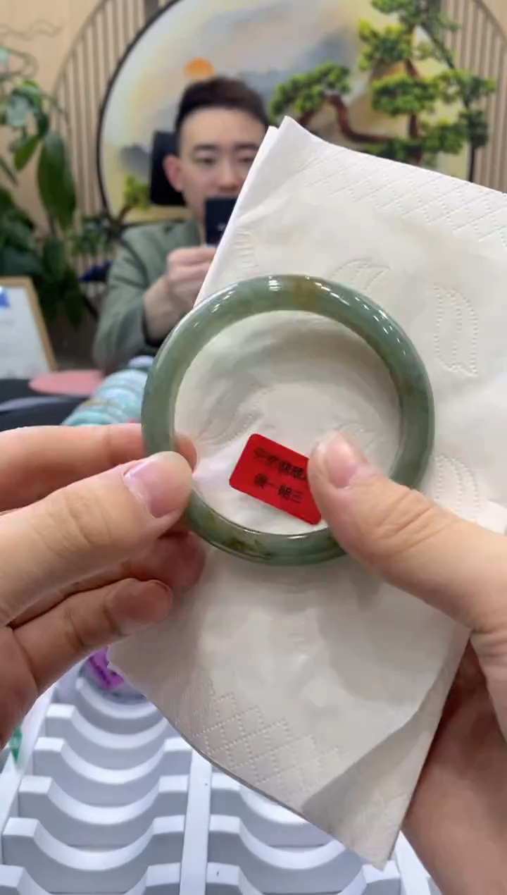 翡翠手镯未镶嵌000002233