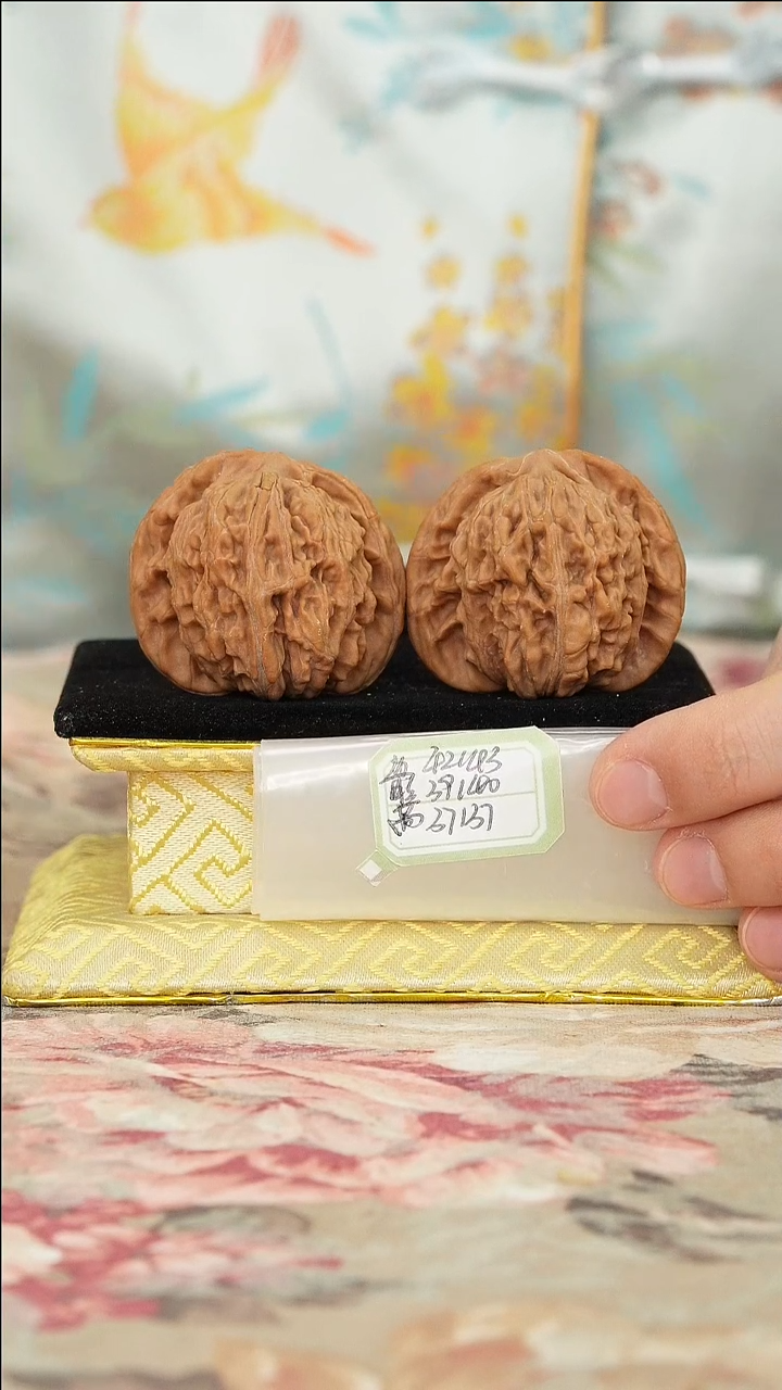 文玩核桃把件一代楼