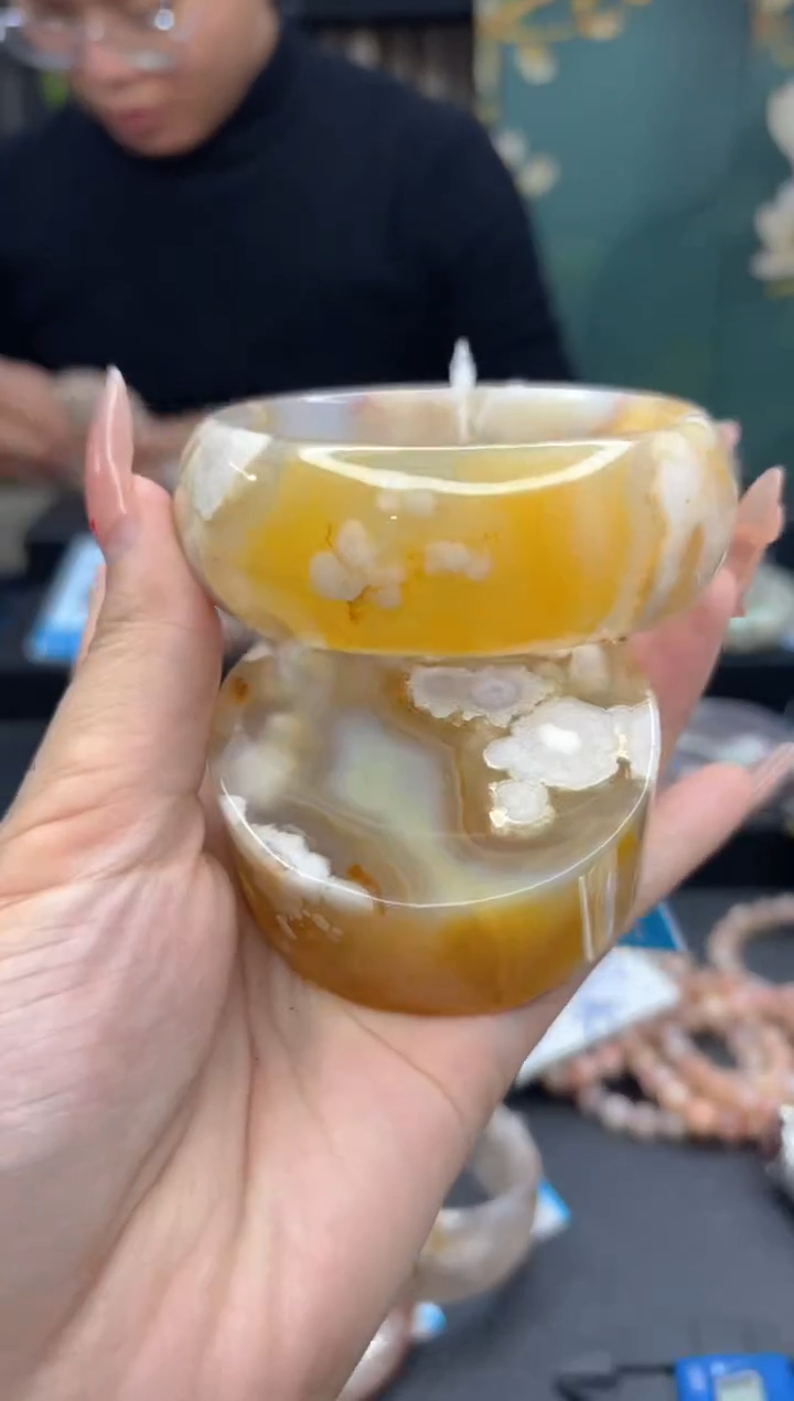 【闪购商品】石英质玉手镯未镶嵌80（62圈赠送镯心）