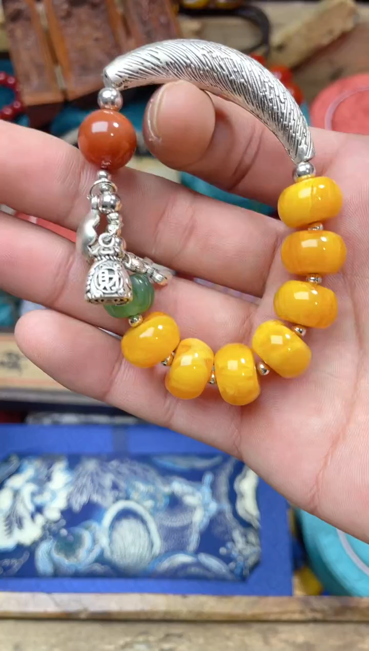 【闪购商品】琥珀手链未镶嵌点击链接下单即可